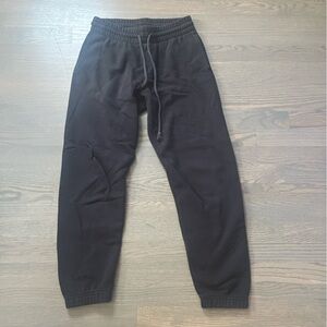 Aritzia Sweatpants